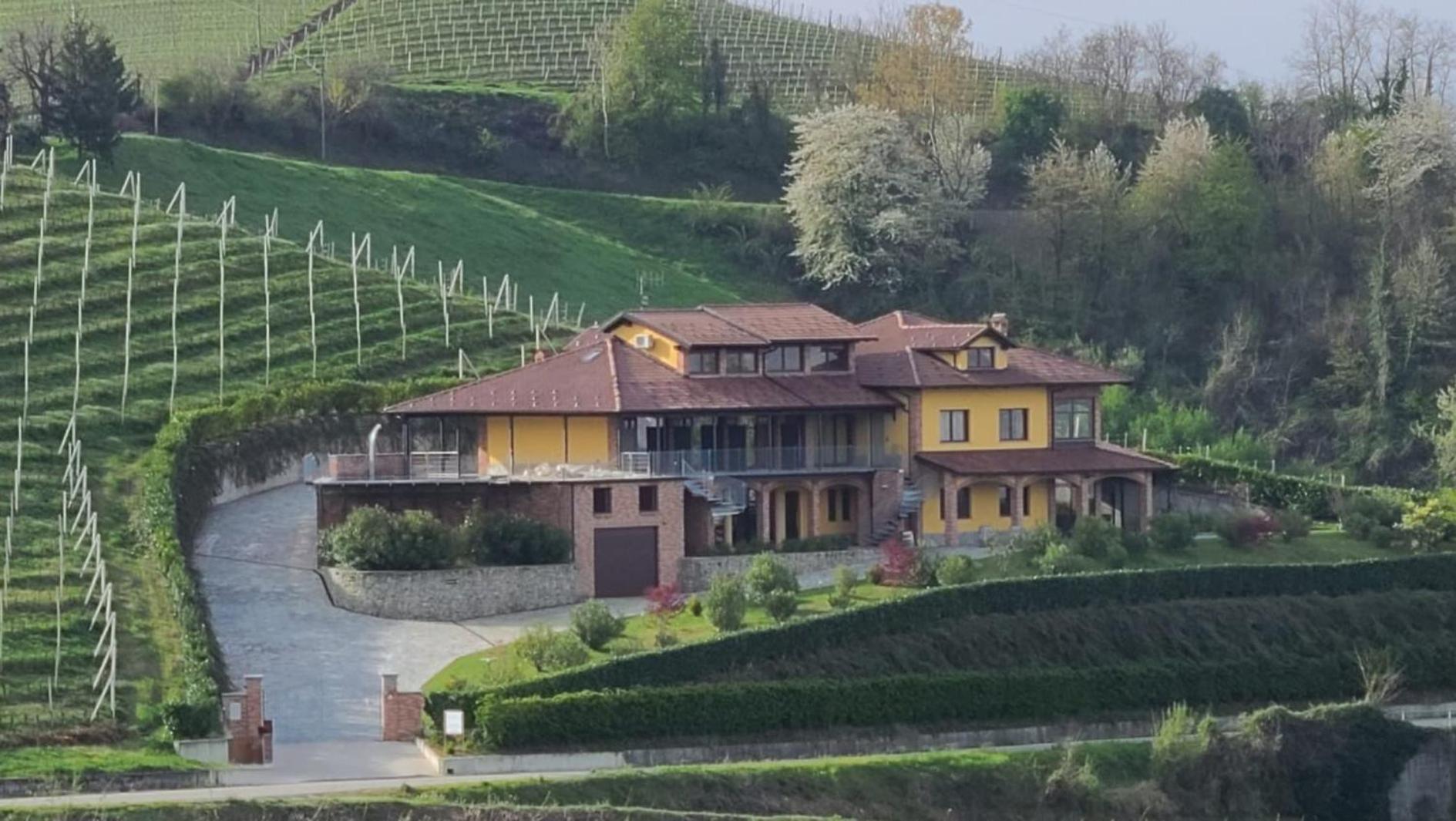 Casa Castella - Adults Only - Langhe Villa Diano dʼAlba Buitenkant foto