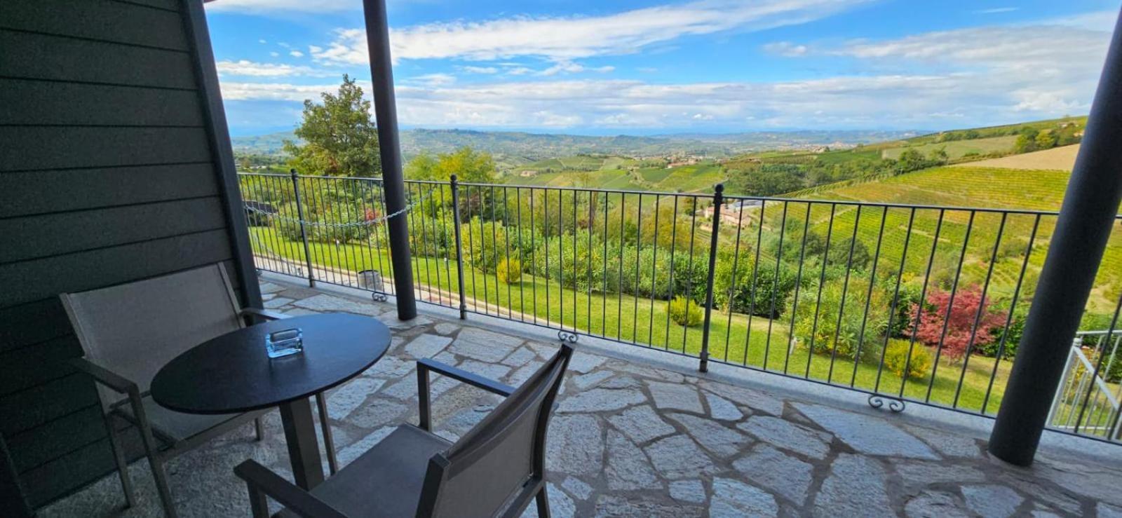 Casa Castella - Adults Only - Langhe Villa Diano dʼAlba Buitenkant foto
